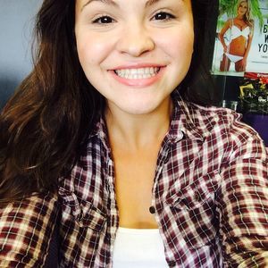 Meet your Posher, Elisa